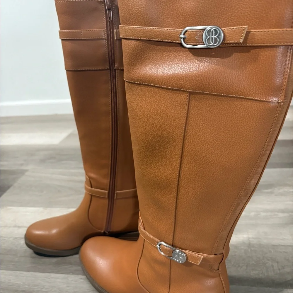 Bandolino Tan Leather Knee-High Boots. NWT. Size 7M